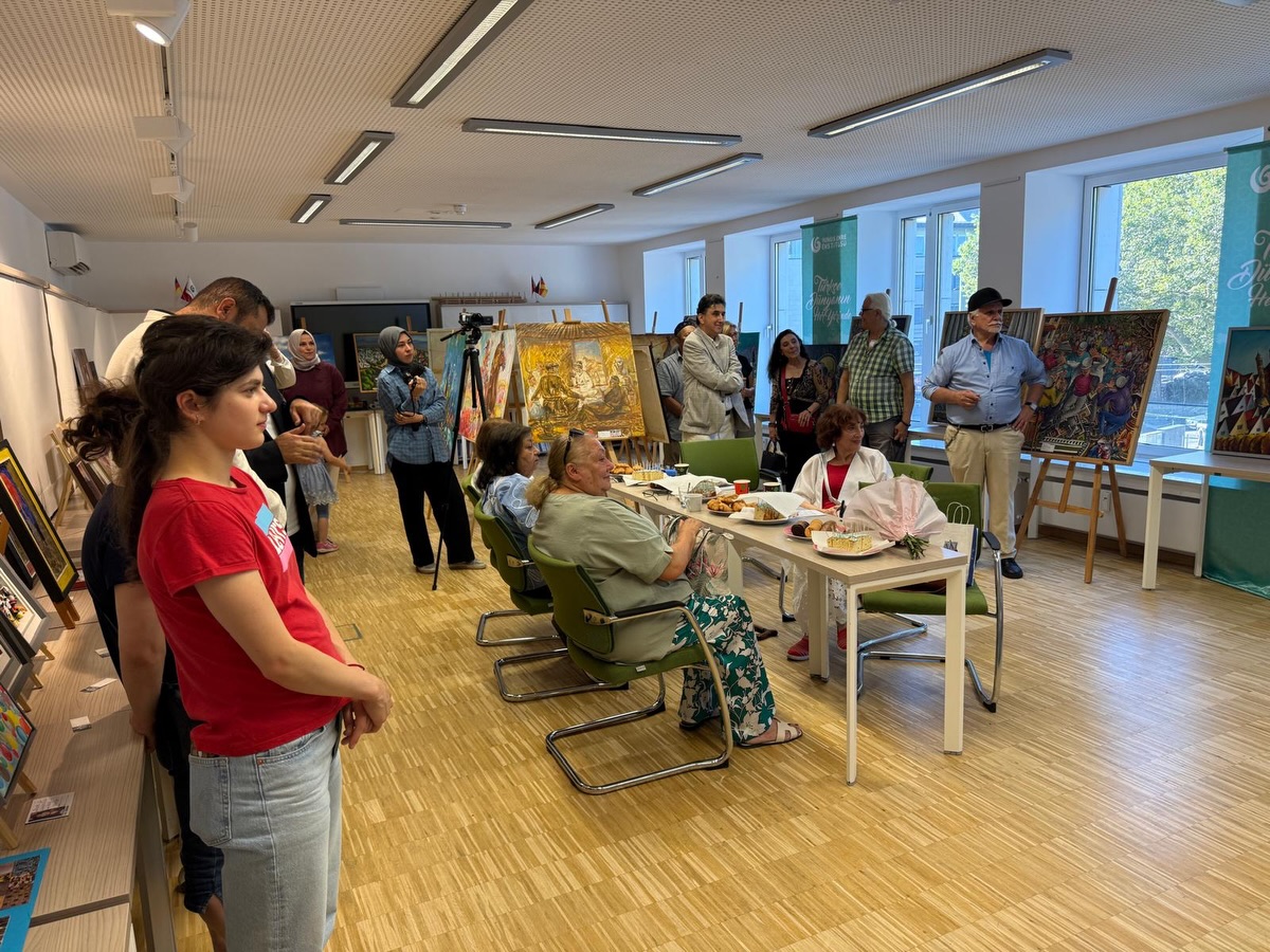 KÖLN’DE ULUSLARARASI SANAT BULUŞMASI: 1. RESİM VE SANAT SERGİSİ AÇILDI